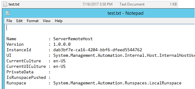 记事本中打开 test.txt 文件，内容显示 PowerShell 远程会话中 ServerRemoteHost 的主机信息，包括 Name、Version、InstanceId、CurrentCulture 等字段